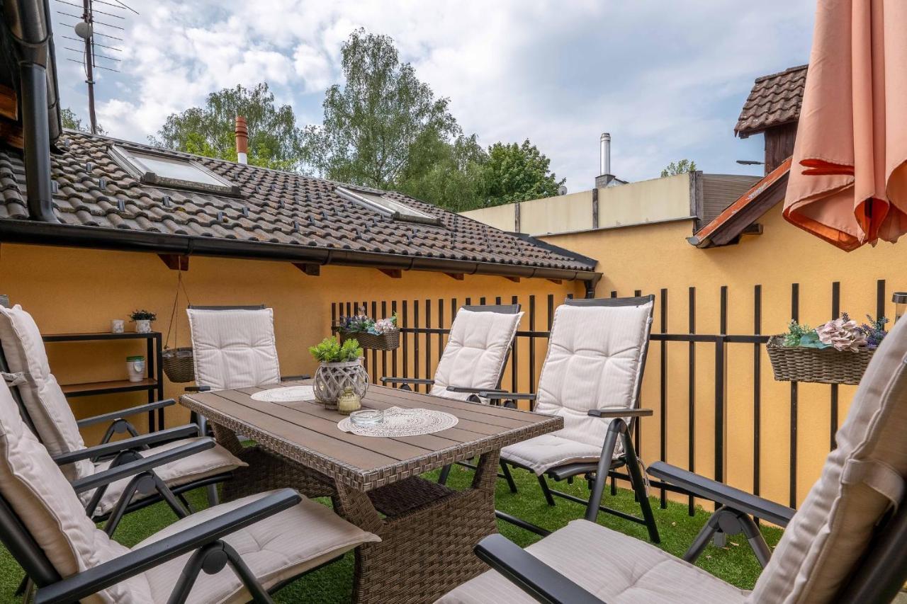 Dum U Lazni Federer Apartment Trebon Bagian luar foto